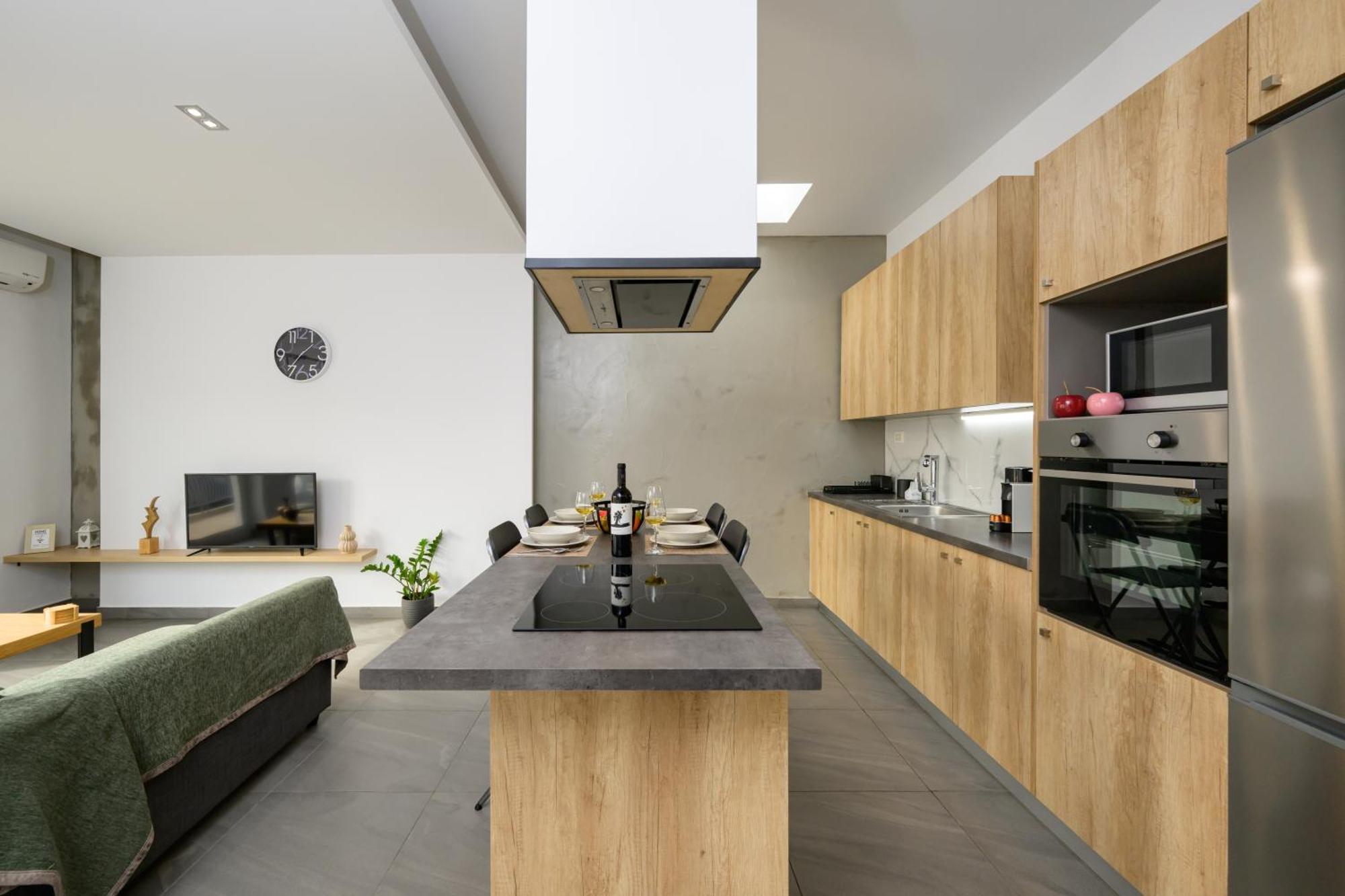 Modern Spacious Apartment Кісамос Екстер'єр фото